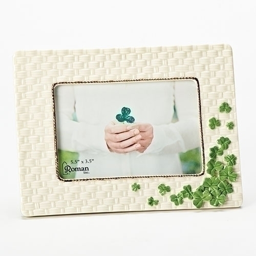 Shamrock frame  holds 4x6